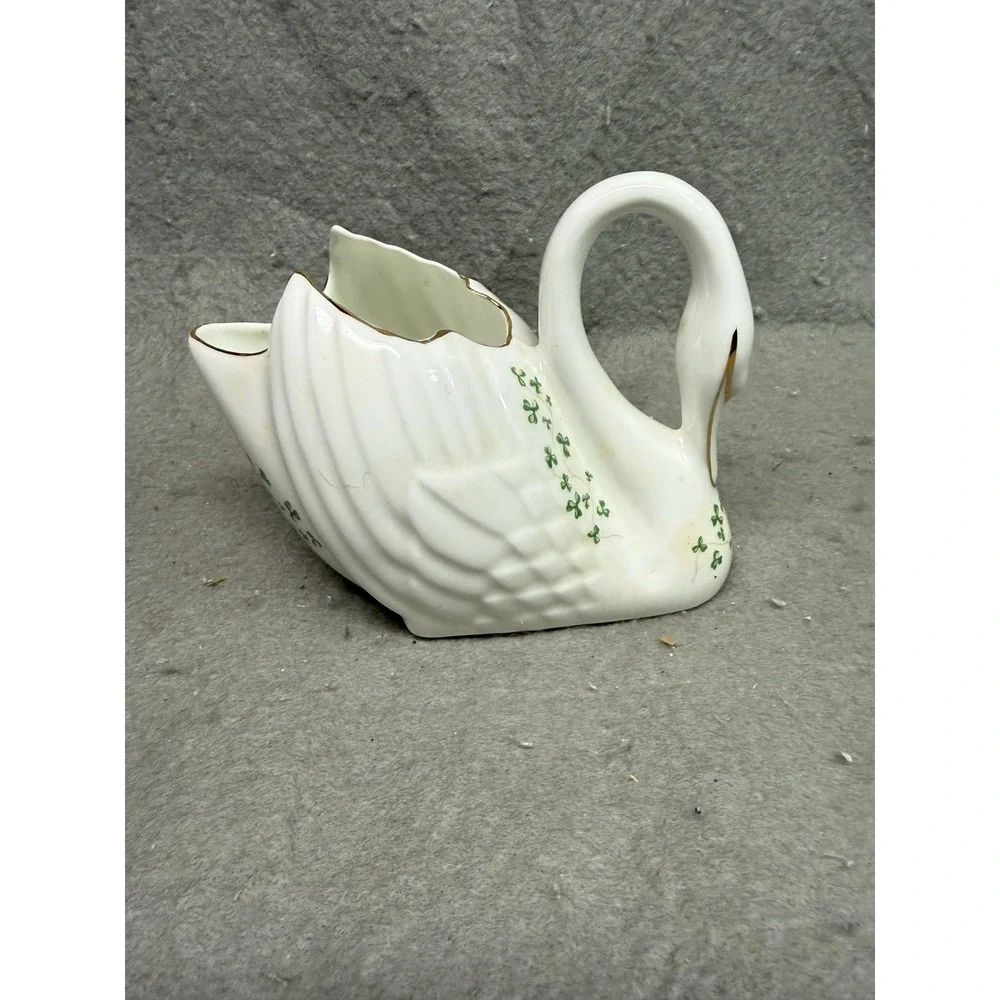 VINTAGE ROYAL TARA BONE CHINA SWAN PITCHER  / VASE HANDMADE‎ IN GALWAY IRELAND